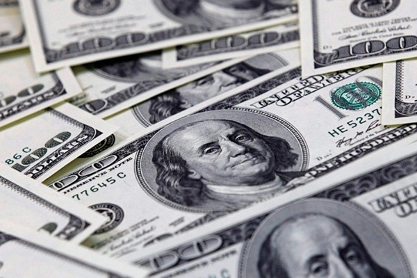 Dolar 4.01 seviyesini aştı