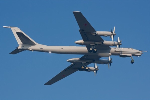 Arktik Okyanusu'nda nükleer denizaltılı tatbikat