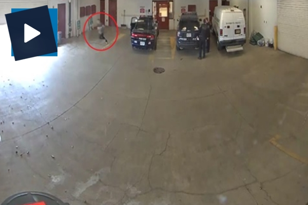 Hapishaneden inanılmaz kaçış kamerada