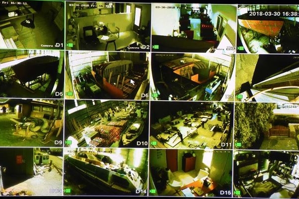 40 milyon dolarlık yatlarının yapımını canlı izliyor