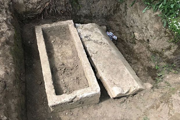 Antik kentte kaçak kazı yaptıkları iddia edilen 2 şüpheli yakalandı