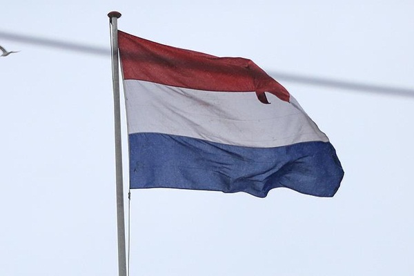 Hollanda tartışmayı reddetti