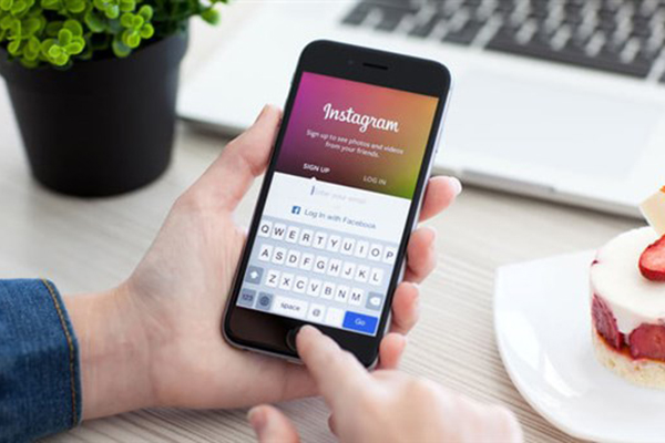 Instagram üçüncü taraf uygulamaları engelledi