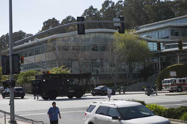 YouTube ana merkezinde silah sesleri