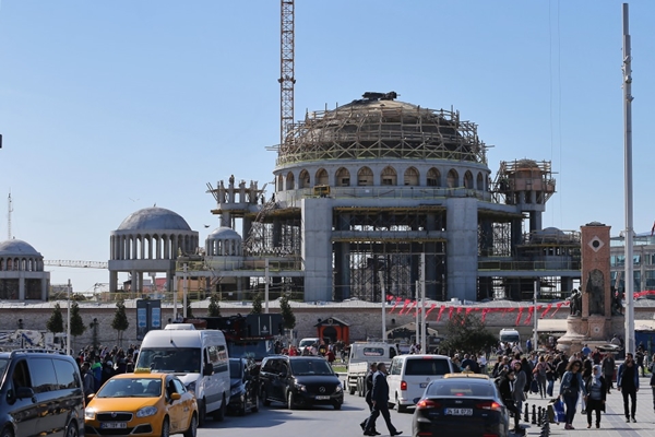 Taksim'e yapılan caminin yüzde 90'ı tamamlandı