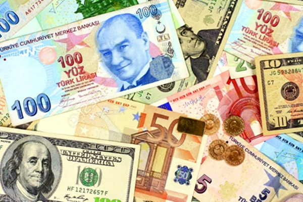 Dolar ve Euro'dan yeni rekor