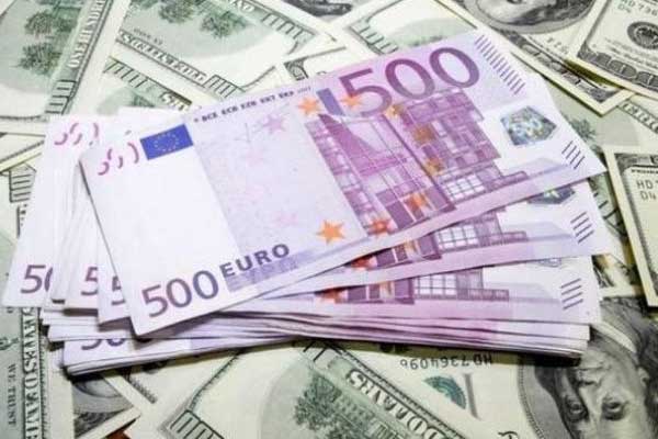 Trump tweet attı! Dolar ve euro yükseldi