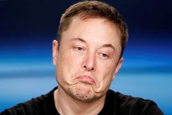 Elon Musk: Fabrikada yatıyorum!