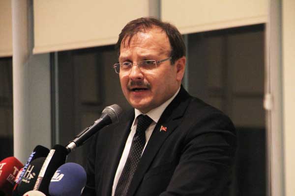 'Rumlar kendilerini Ada'nın gerçek sahibi görmeye devam ediyor'