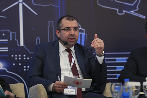 'Siber güvenliği milli güvenlik tehdidi olarak göze almamız lazım'