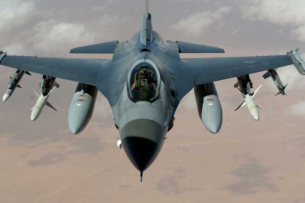 Türkiye'den Arap dünyasına F-16'lı mesaj!