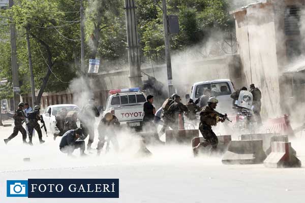 Afganistan'da kanlı gün!