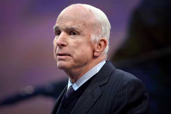 Cumhuriyetçi Senatör McCain: Trump bir yağmacı