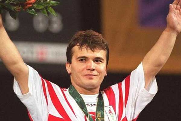 Naim Süleymanoğlu’nun kızları babalık davasına itiraz etti