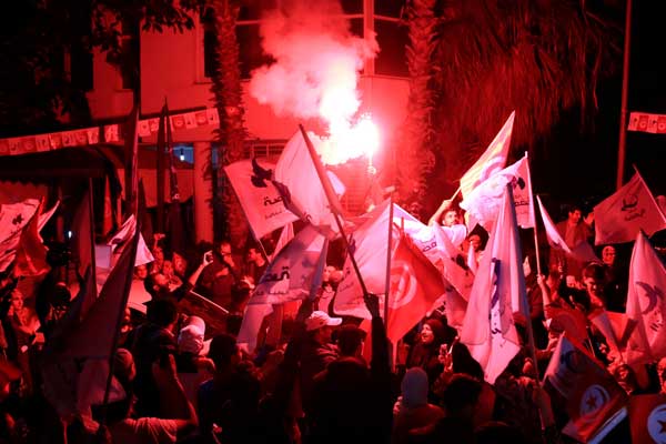 Tunus'ta Nahda Hareketi birinci oldu, ülke tarihinde ilk kadın başkent belediye başkanını çıkardı