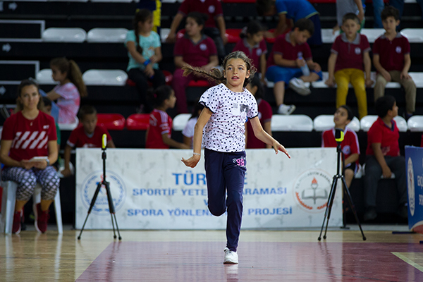 Geleceğin yıldız sporcuları Antalya'da aranıyor