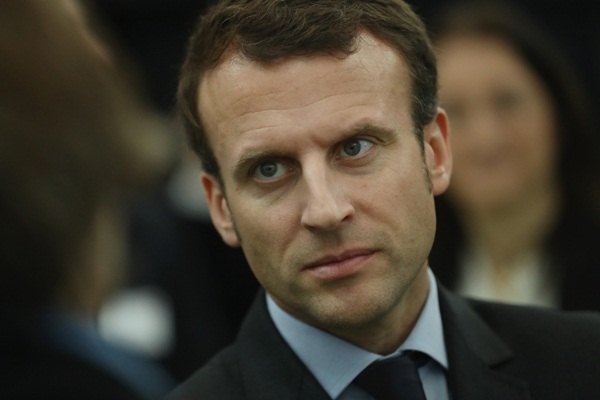 Trump'ın kararı sonrası bir açıklama da Macron'dan geldi