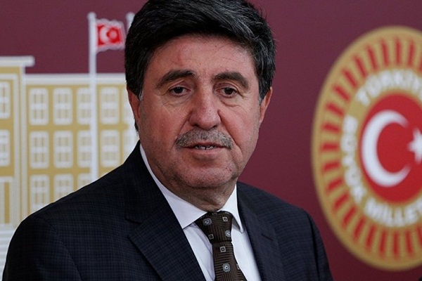 Altan Tan'dan adaylık açıklaması