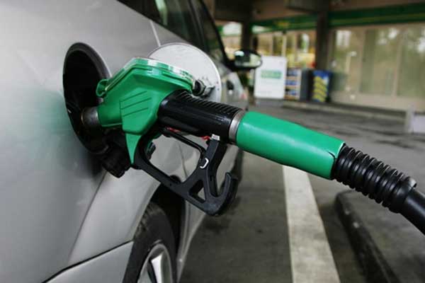 Benzin ve motorin fiyatlarında indirim