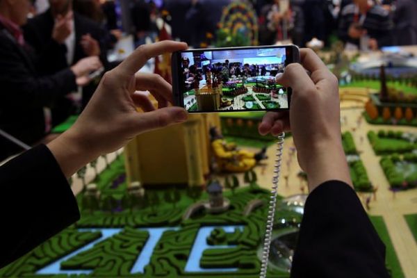 ABD'de yasaklanan ZTE ana operasyonlarını askıya aldı