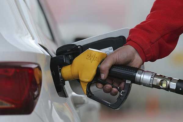 Benzin ve motorine zam