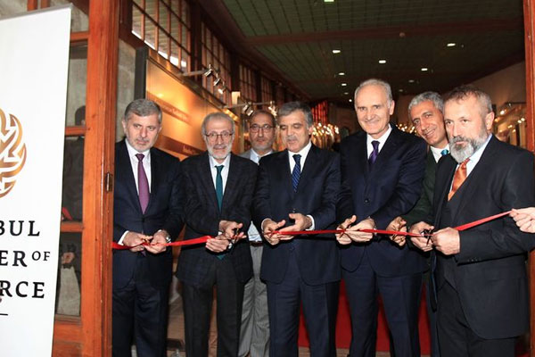 Gül Kudüs konulu sergi açılışı yaptı