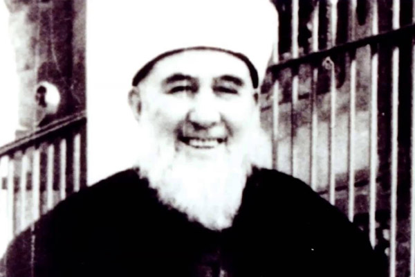 Mehmed Zahid Kotku dualarla anılıyor