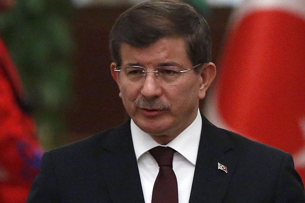Davutoğlu'ndan Paris açıklaması