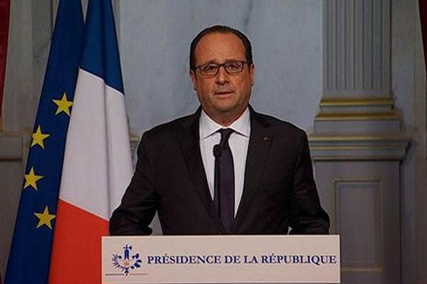 Hollande, Türkiye ziyaretini iptal etti