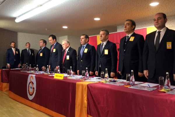 Galatasaray olağanüstü toplandı