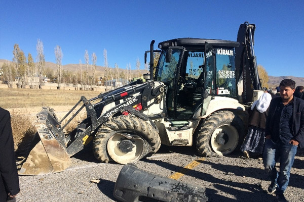 Van'da trafik kazası: 23 yaralı
