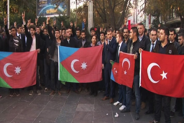 İran Büyükelçiliği önünde eylem