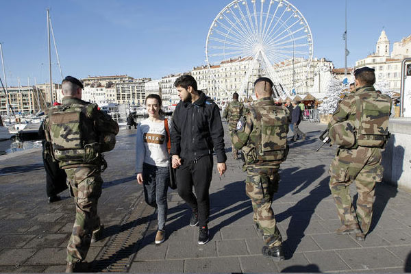 Paris'de 'terör' tedirginliği