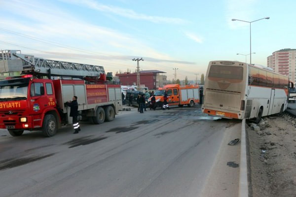 Ağrı'da katliam gibi kaza