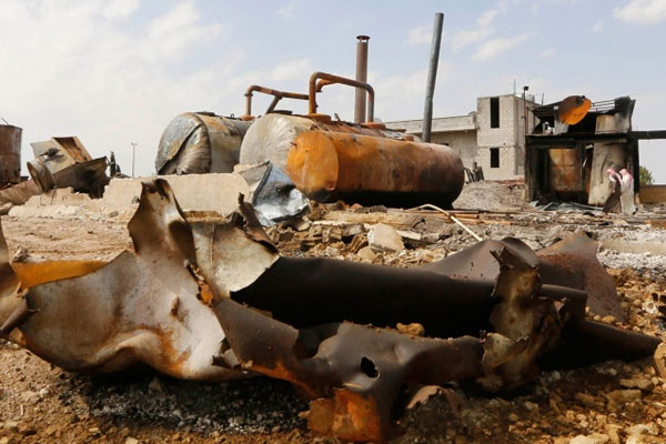 ABD uçakları IŞİD'e ait petrol kamyonlarını vurdu