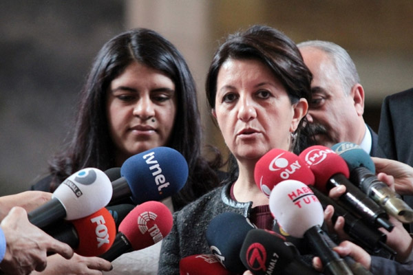 HDP'li vekiller kayıtlarını yaptırdı