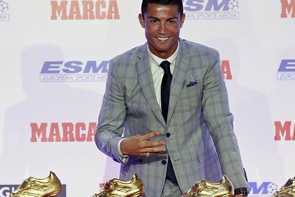 Real Madrid: Teklifleri düşünürüz