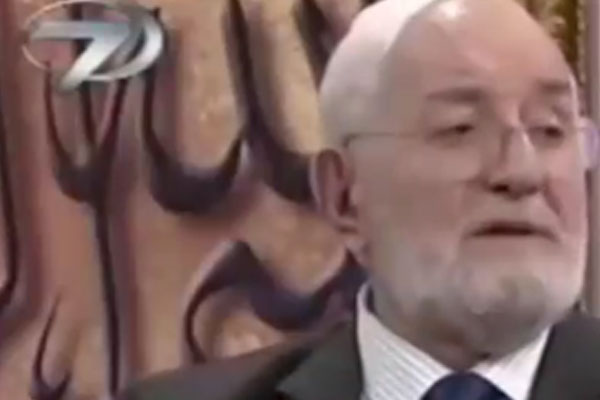 Canlı yayında deprem paniği