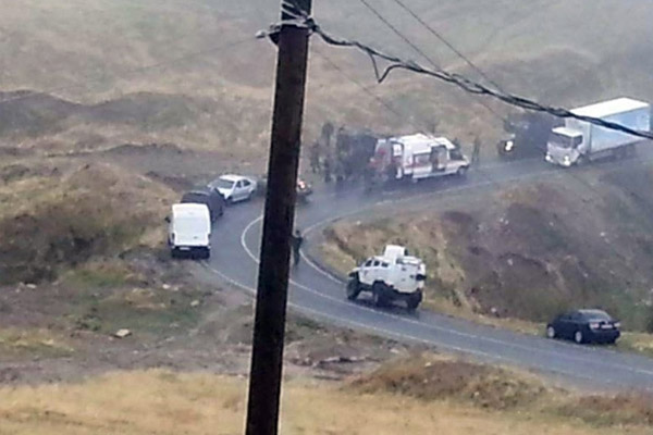 Askeri ve sivil araç çarpıştı: 7 asker yaralı