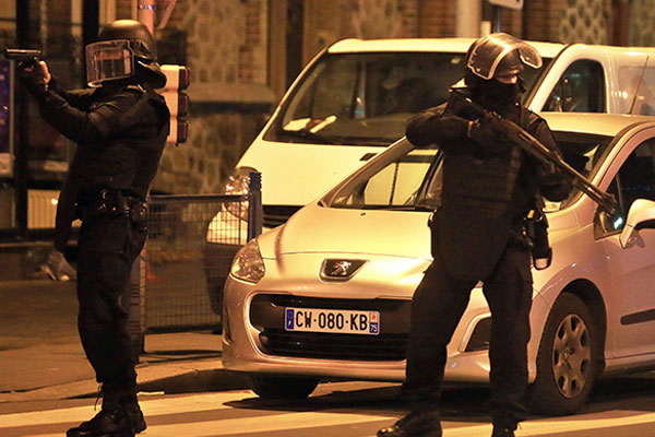 Paris'in kuzeyinde çatışma çıktı