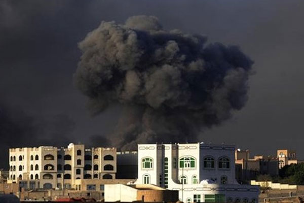 Yemen'e hava operasyonu: 40 ölü