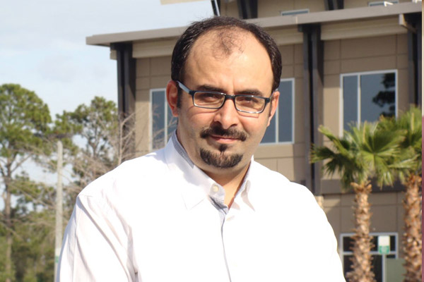 Emre Uslu: Cemaat bu sopayı hak ediyor