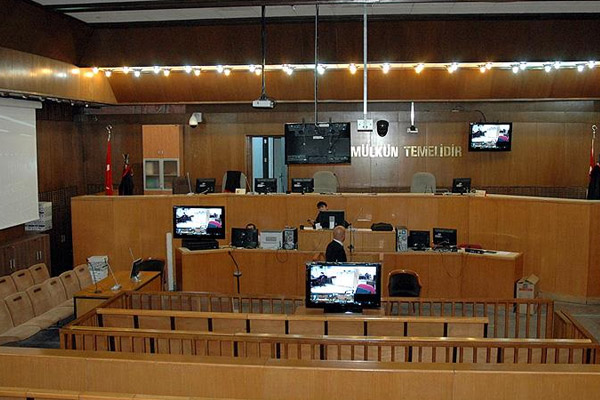 Emniyet müdür yardımcısı tutuklandı