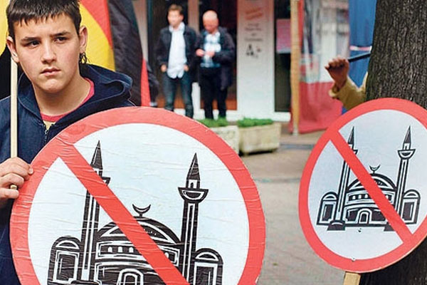 'İslamofobik' saldırılar artıyor