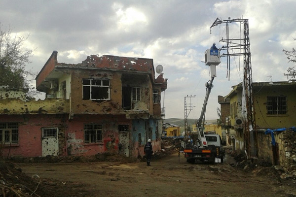 Silvan’da vatandaşın zararı karşılanıyor