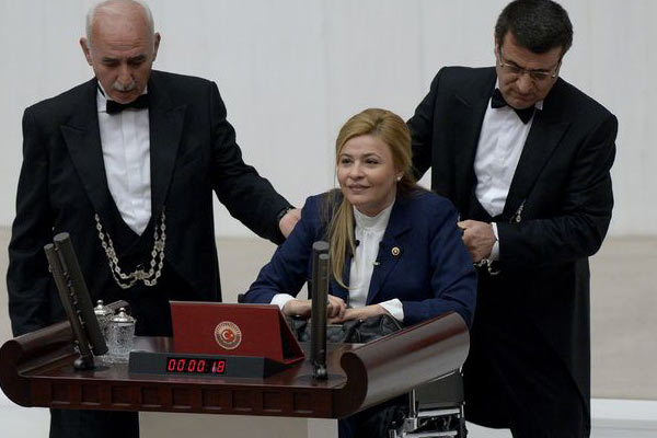 Vekil olmadan önce seyyar satıcıydım