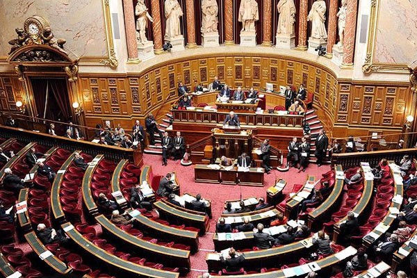 'Olağanüstü hal' Senato'dan geçti