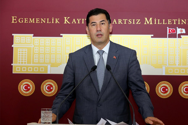 Sinan Oğan adaylığını açıkladı