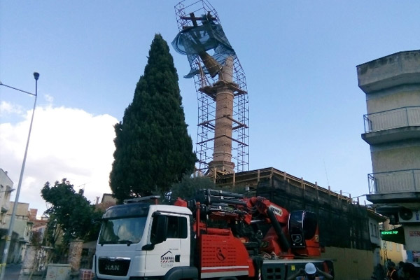 200 yıllık camiye fırtına darbesi