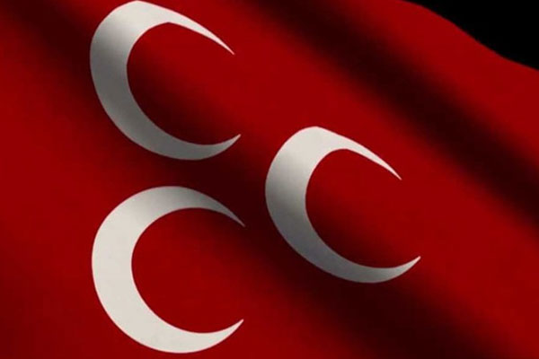 MHP'de yeni istifalar
